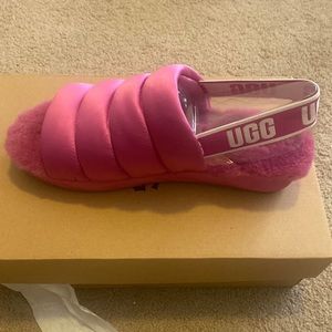 Ugg Puff Yeah in Size 10W